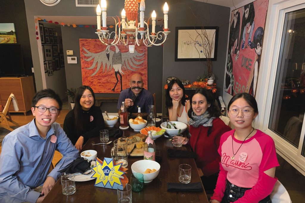 A group of UCI Anteaters at dinner